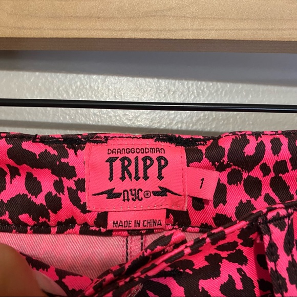 TRIPP NYC HOT PINK LEOPARD CAPRI PANTS NEW OFFICIAL RARE VINTAGE PUNK ROCK SZ 1 - Picture 3 of 7